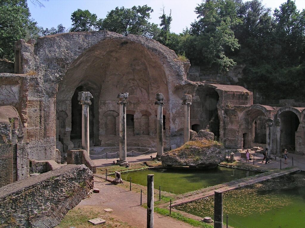lapping-villa-adriana-2330590_1920